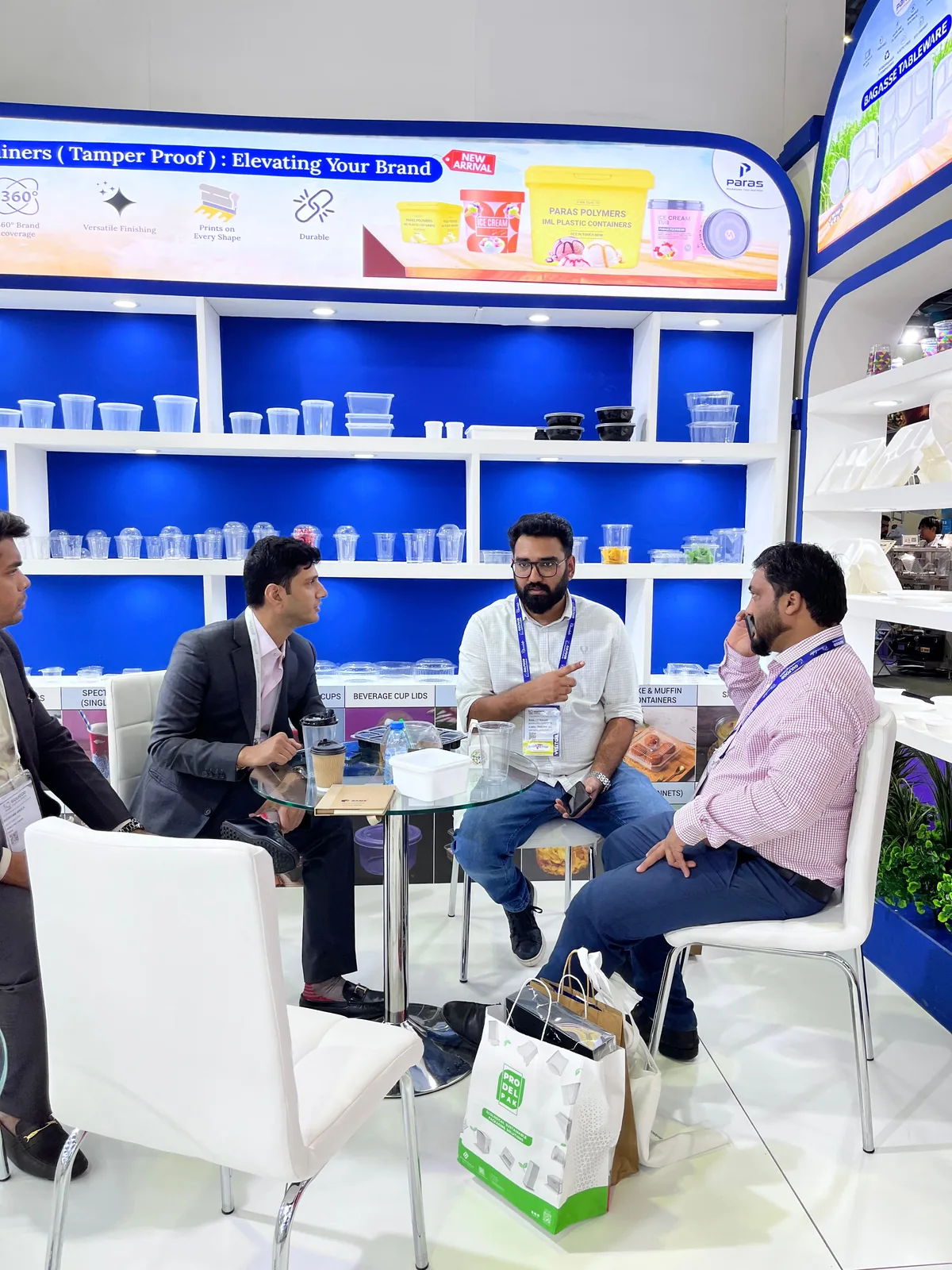 Buyers speaking with the Paras team at the Dubai exhibition