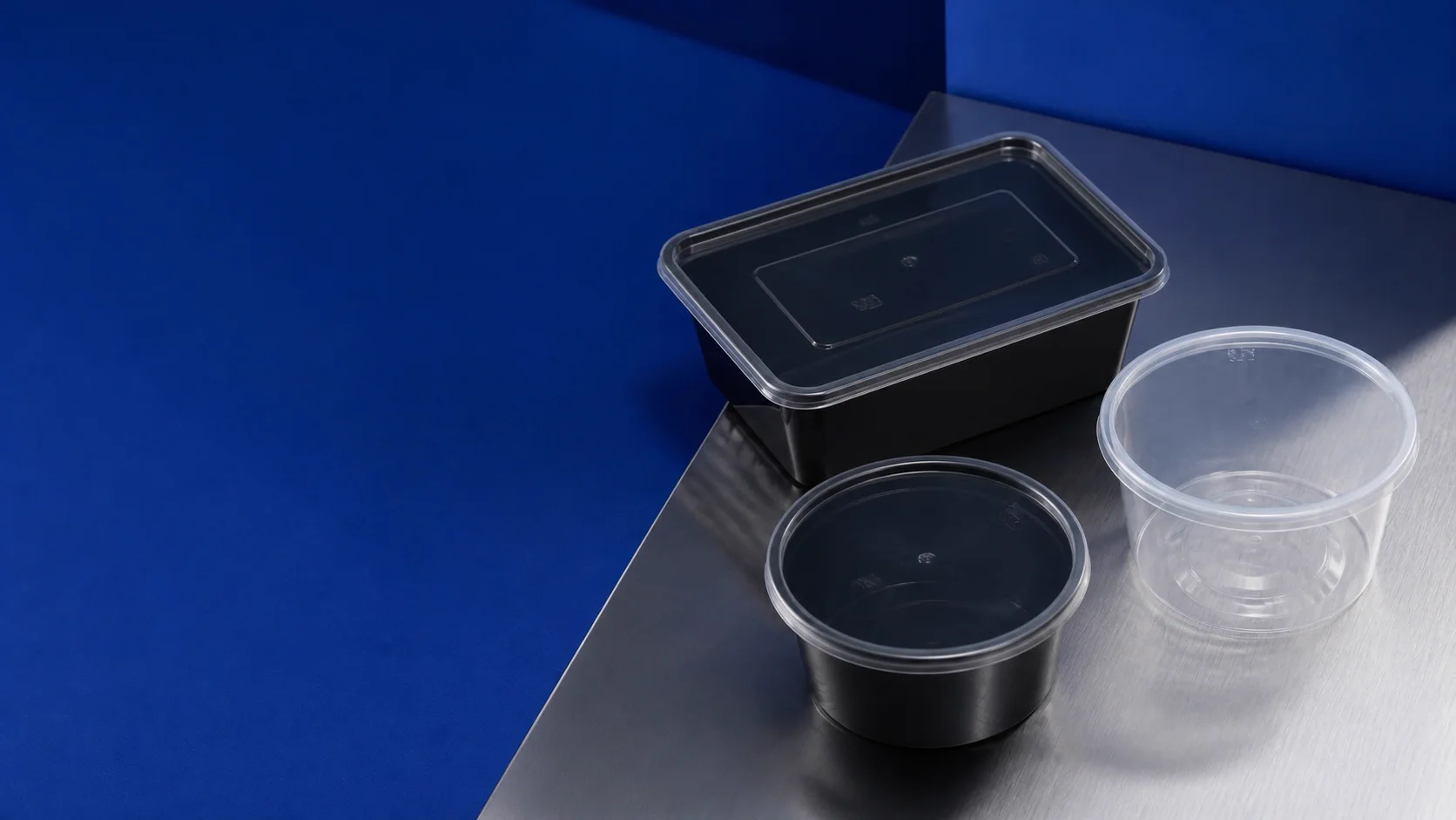 Paras round and rectangular food-service containers