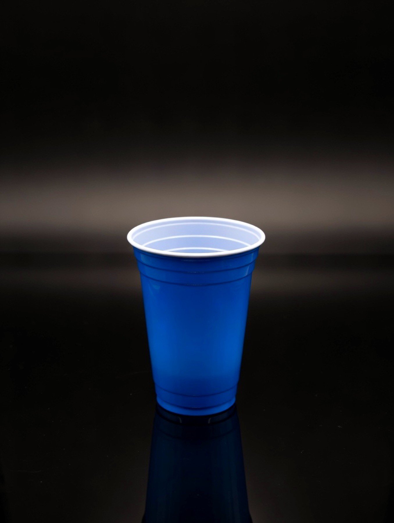 Blue Party Cup - 450 ML (14 OZ) - product photograph